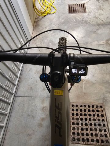 Gebrauchtes Orbea RISE H15 2022 2022 Mountainbike, Hellgrau, 29 — Bild 5 von 9