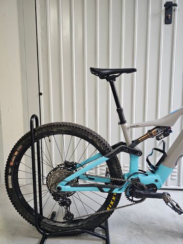 Gebrauchtes Orbea RISE H15 2022 2022 Mountainbike, Hellgrau, 29 — Bild 3 von 9