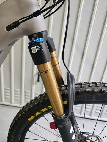 Gebrauchtes Orbea RISE H15 2022 2022 Mountainbike, Hellgrau, 29 — Bild 4 von 9
