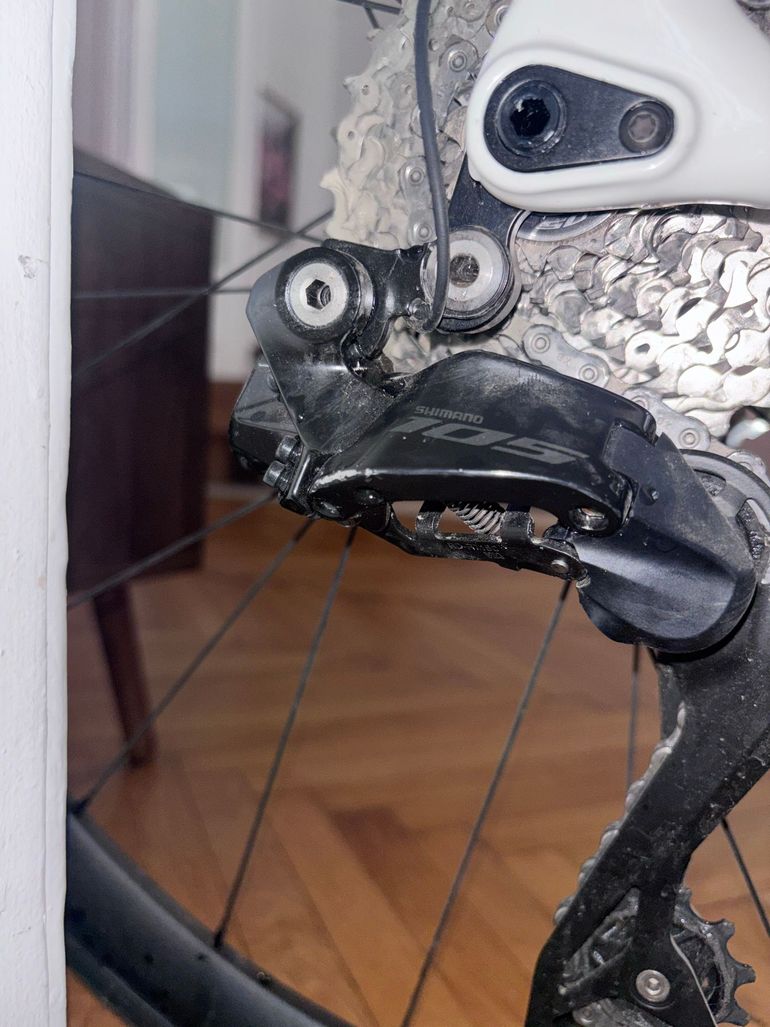 Used Bianchi Sprint Shimano 105 Di2 2025 Road & Gravel, White — image 8 of 8