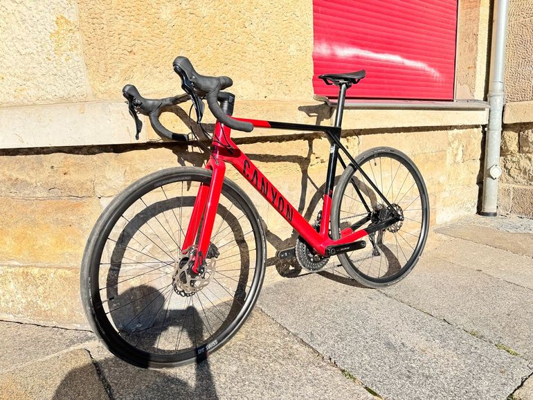 Použité Canyon Ultimate CF SL 7 2025 2025 Road & Gravel — obrázek 6 z 6