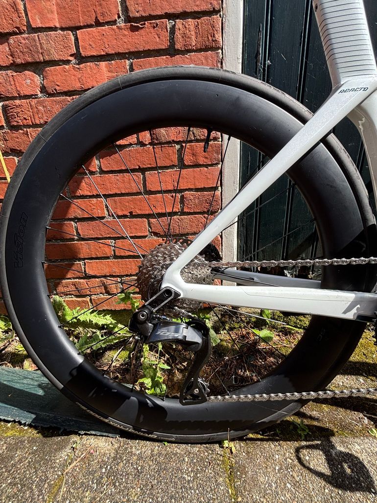 Used Merida REACTO 7000 2027 2027 Road & Gravel, White — image 7 of 10