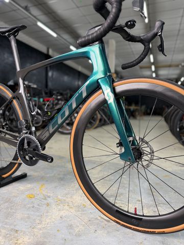 Używany Scott Foil RC 20 2022 2022 Road & Gravel — zdjęcie 3 z 26