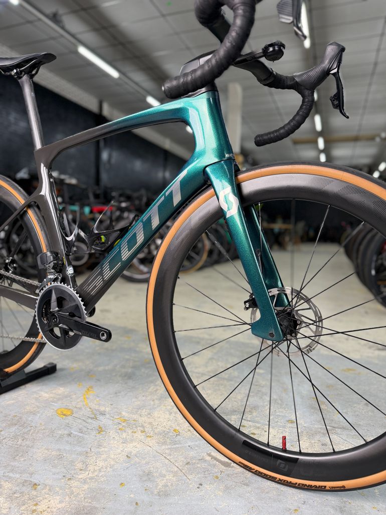 Używany Scott Foil RC 20 2022 2022 Road & Gravel — zdjęcie 3 z 26