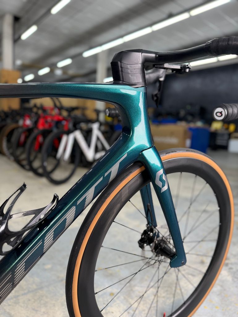 Używany Scott Foil RC 20 2022 2022 Road & Gravel — zdjęcie 10 z 26