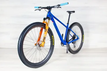 Used Pivot LES SL 2023 Mountainbike, Blue — image 10 of 15