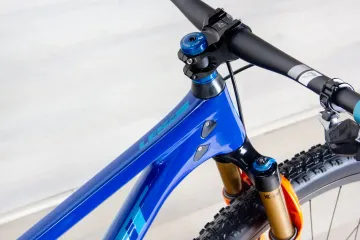 Used Pivot LES SL 2023 Mountainbike, Blue — image 6 of 15