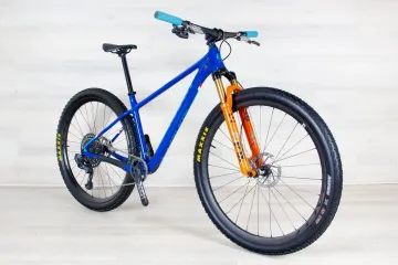 Used Pivot LES SL 2023 Mountainbike, Blue — image 9 of 15