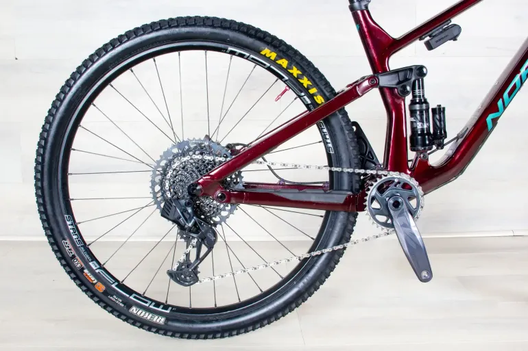 Used Norco Optic C2 2022 Mountainbike, Red — image 3 of 18