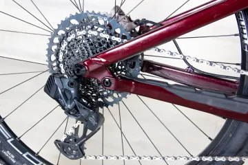 Used Norco Optic C2 2022 Mountainbike, Red — image 5 of 18