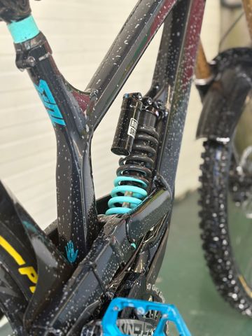 Gebrauchtes YT Industries Tues CORE 2 27 2023 2023 Mountainbike, Schwarz, 27.5 — Bild 6 von 8