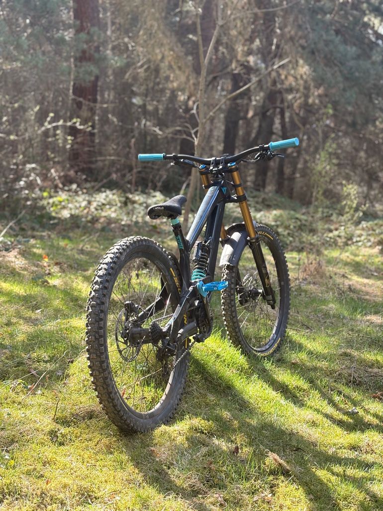 Gebrauchtes YT Industries Tues CORE 2 27 2023 2023 Mountainbike, Schwarz, 27.5 — Bild 2 von 8