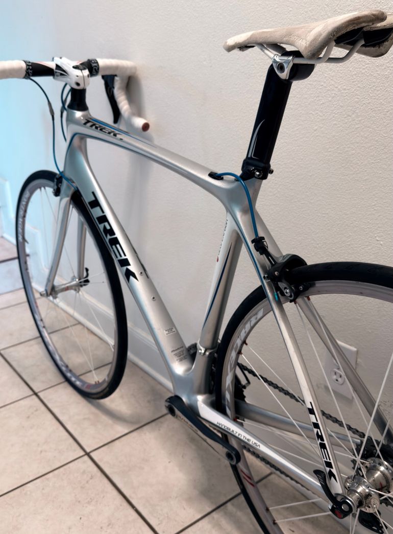 Used Trek Madone 6.5 2009 2009 Road & Gravel, Light Gray — image 4 of 20