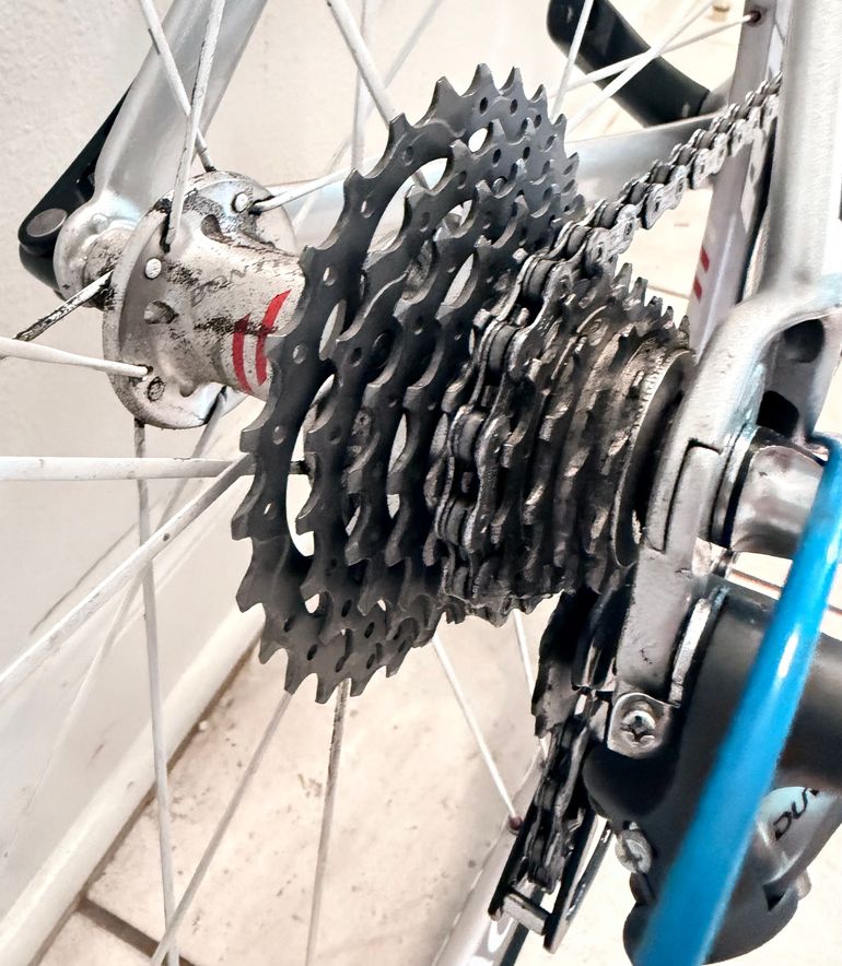 Used Trek Madone 6.5 2009 2009 Road & Gravel, Light Gray — image 16 of 20