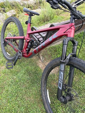 Used Trek Top Fuel 8 2022 2022 Mountainbike, Red, 29 — image 2 of 4
