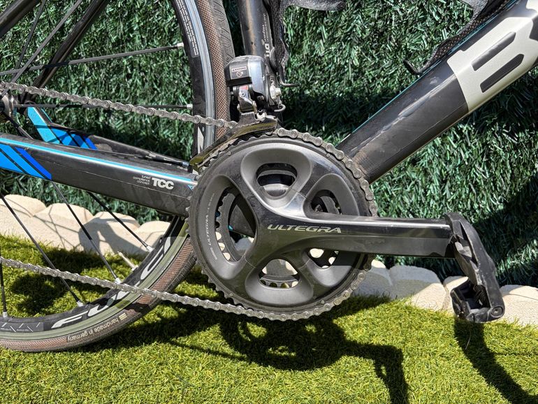 Used BMC Custom Shimano Ultegra Di2 2014 Road & Gravel, White — image 15 of 18