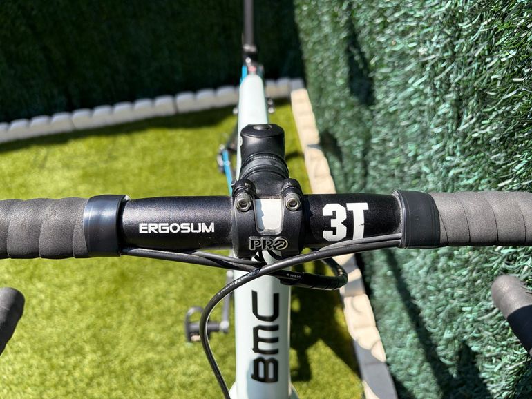 Used BMC Custom Shimano Ultegra Di2 2014 Road & Gravel, White — image 7 of 18
