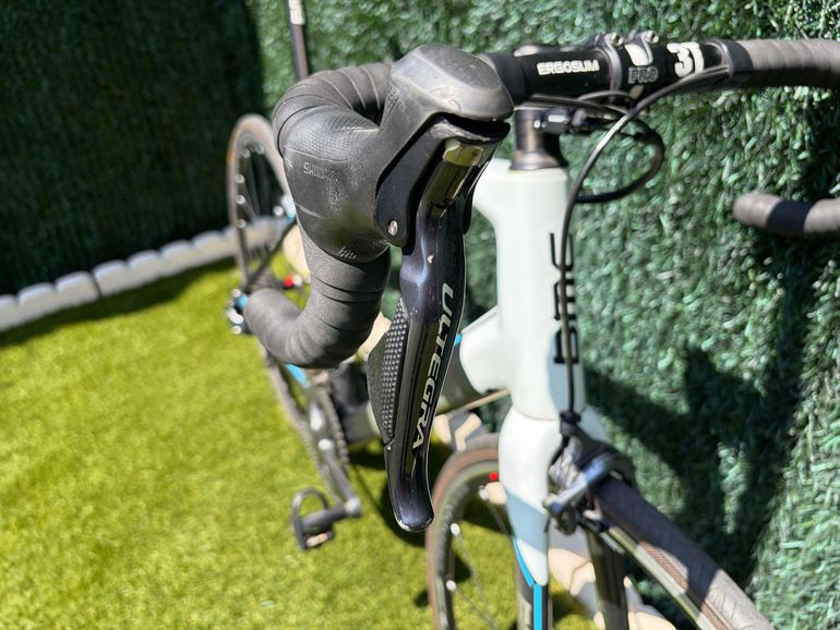 Used BMC Custom Shimano Ultegra Di2 2014 Road & Gravel, White — image 6 of 18