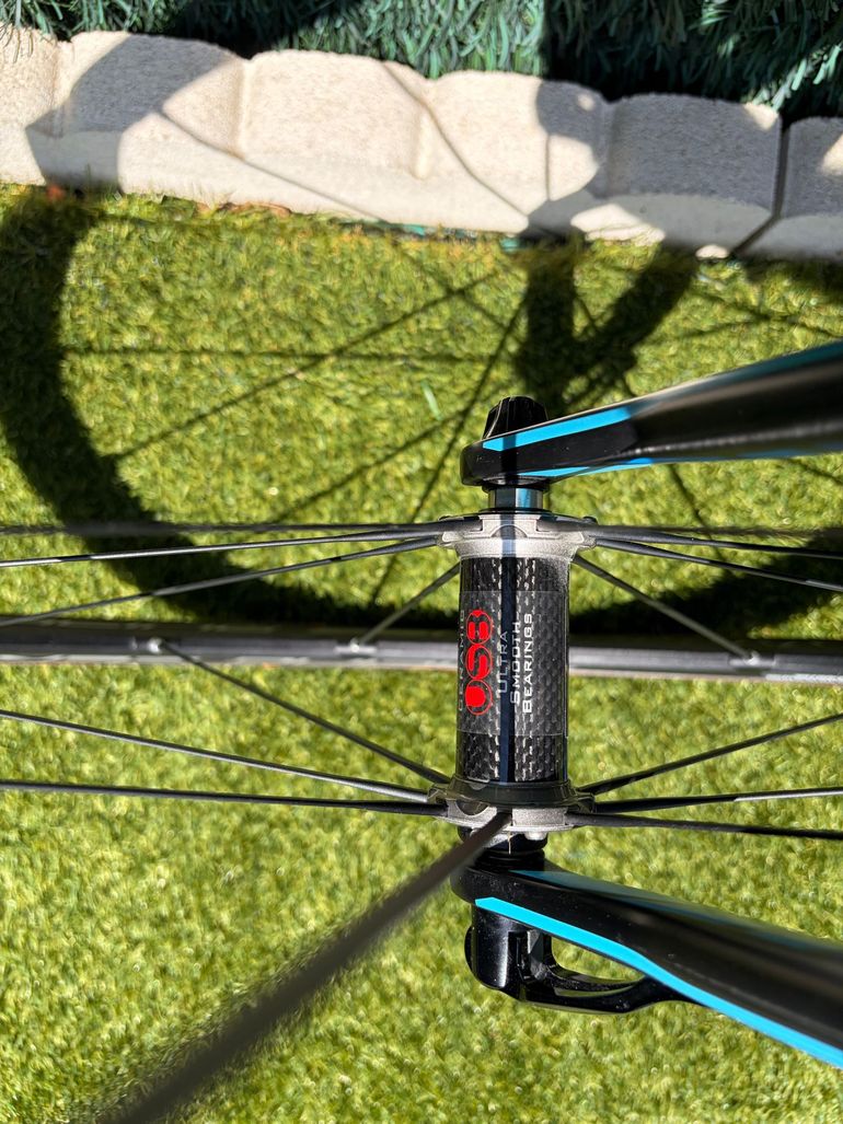 Used BMC Custom Shimano Ultegra Di2 2014 Road & Gravel, White — image 18 of 18