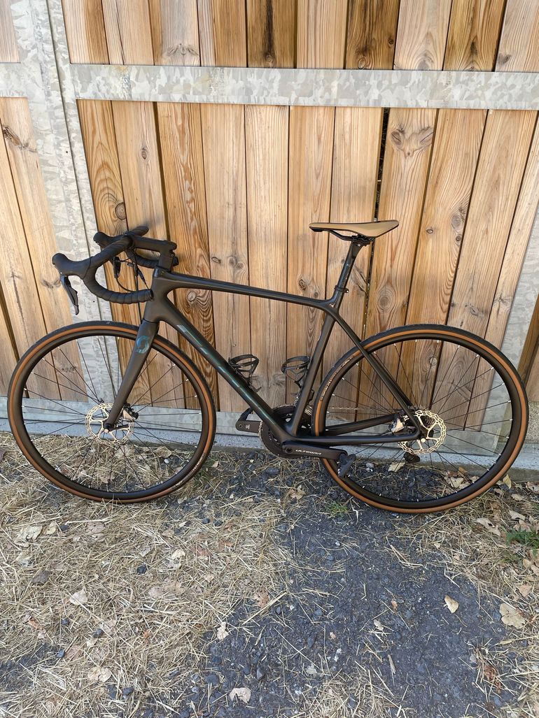 Scott Addict SE disc 2020 2020 Road & Gravel usato, Nero — immagine 2 di 6