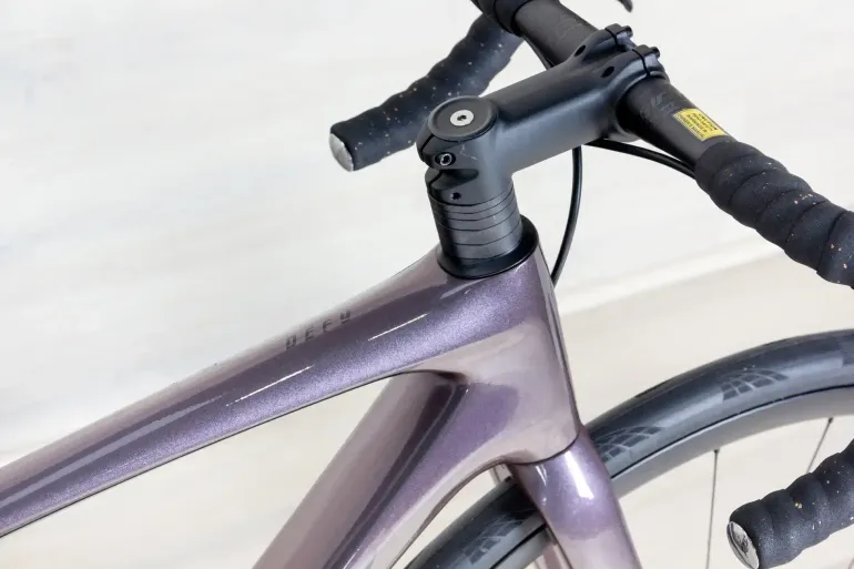 Used Giant Defy Advanced 1 2023 Road & Gravel, Light Gray — image 6 of 15