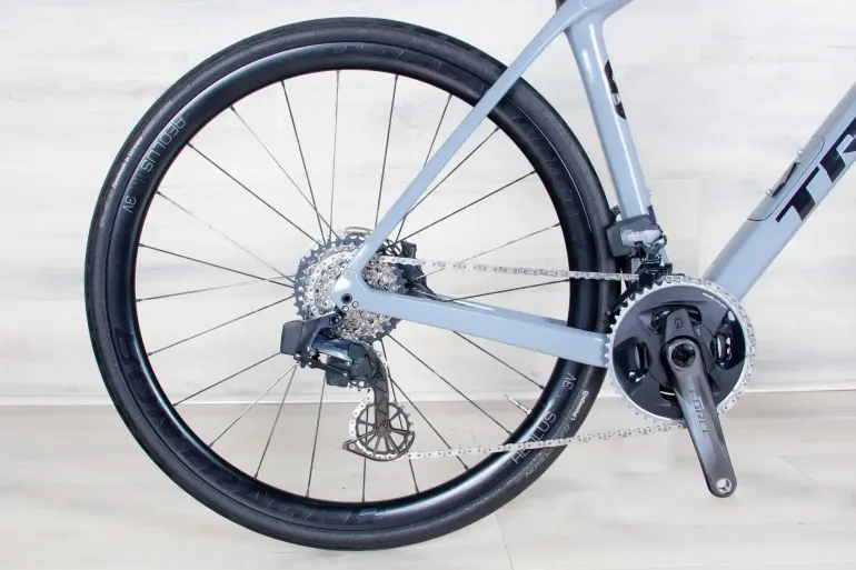 Used Trek Domane SL 7 2023 Road & Gravel, Light Gray — image 3 of 15