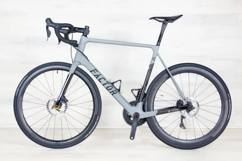 Used Factor O2 2020 Road & Gravel, Light Gray — image 9 of 15