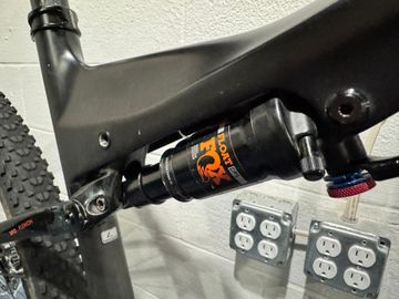 Used Orbea Oiz Shimano XTR 2017 Mountainbike, Black — image 9 of 13