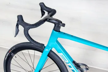 Used BMC Roadmachine 01 TWO 2024 Road & Gravel, Blue — image 16 of 19