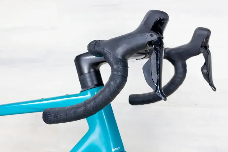 Used BMC Roadmachine 01 TWO 2024 Road & Gravel, Blue — image 7 of 19