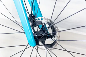 Used BMC Roadmachine 01 TWO 2024 Road & Gravel, Blue — image 8 of 19