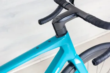 Used BMC Roadmachine 01 TWO 2024 Road & Gravel, Blue — image 6 of 19