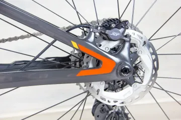 Used Pivot Mach 4 SL 2023 Mountainbike, Light Gray — image 14 of 18