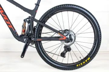 Used Pivot Mach 4 SL 2023 Mountainbike, Light Gray — image 13 of 18