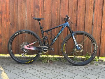 Käytetty Ghost LECTOR FS WORLD CUP 2025 Frameset 2025 Mountainbike — kuva 1 / 3