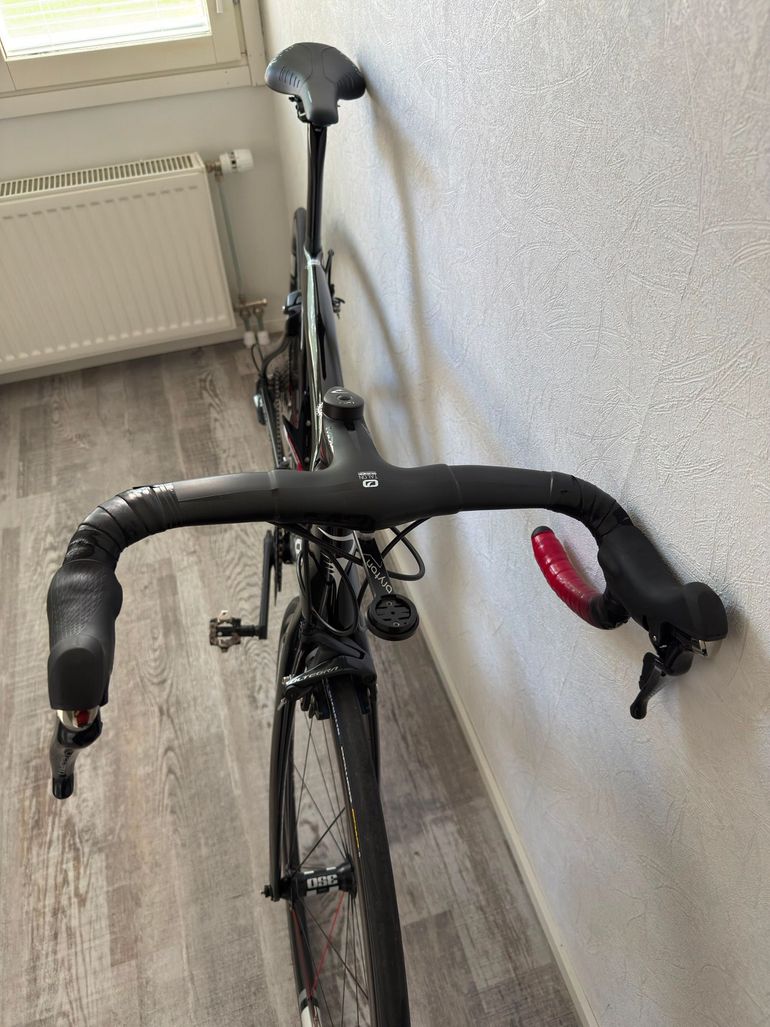 Used Pinarello F10 Shimano Ultegra 2019 Road & Gravel, Black — image 8 of 16