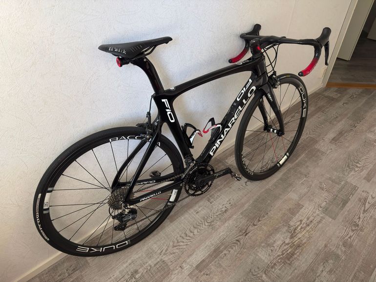 Used Pinarello F10 Shimano Ultegra 2019 Road & Gravel, Black — image 3 of 16