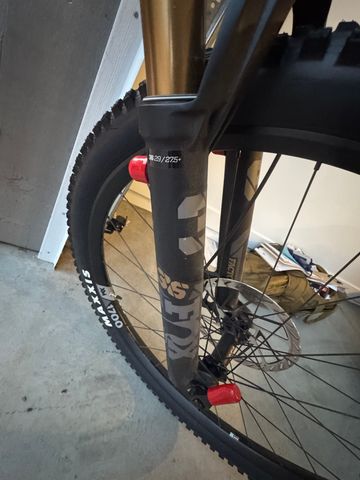 Used Canyon Spectral CF 9 2025 2025 Mountainbike, Black, 29, 27.5 — image 9 of 10