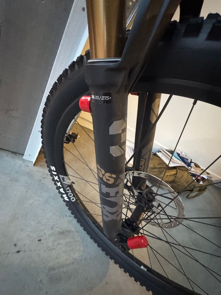 Used Canyon Spectral CF 9 2025 2025 Mountainbike, Black, 29, 27.5 — image 9 of 10