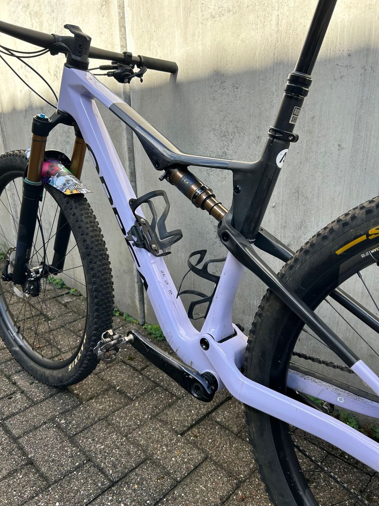 Brugt Orbea OIZ M-PRO 2024 2024 Mountainbike — billede 3 af 4