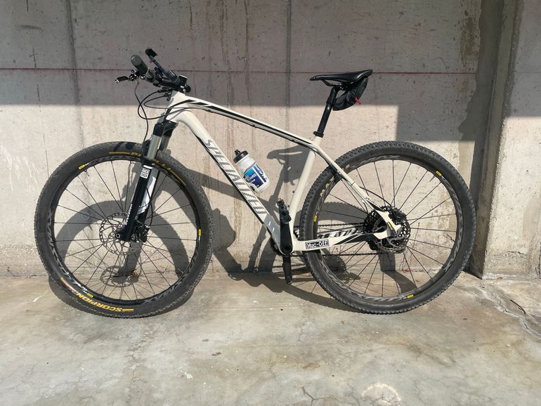 Used Specialized Custom SRAM GX 2015 Mountainbike, White — image 2 of 5