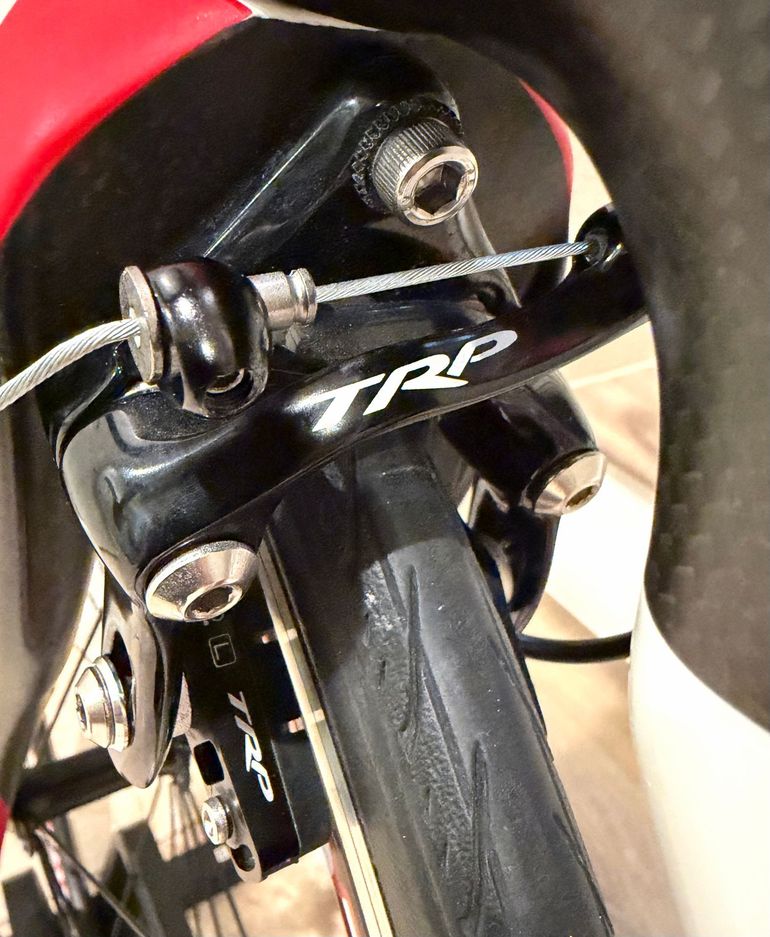 Used Fuji D6- PRO Shimano 105 2013 Road & Gravel, Red — image 9 of 22