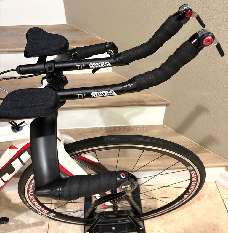 Used Fuji D6- PRO Shimano 105 2013 Road & Gravel, Red — image 5 of 22