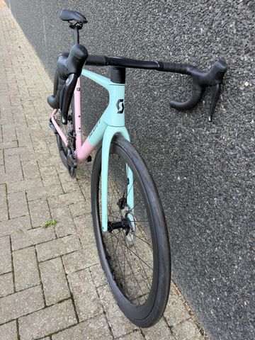 Gebrauchtes Scott Addict RC 10 2026 2026 Road & Gravel, Grün — Bild 3 von 6