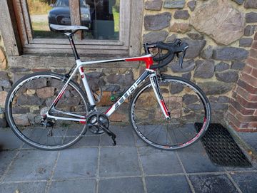 Gebrauchtes CUBE Agree Shimano 105 2010 Road & Gravel, Weiß — Bild 1 von 3
