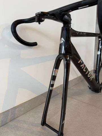 Used Factor O2 VAM - Frameset Premium 2024 Frameset 2024 Road & Gravel, Black — image 4 of 16