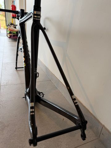 Used Factor O2 VAM - Frameset Premium 2024 Frameset 2024 Road & Gravel, Black — image 6 of 16