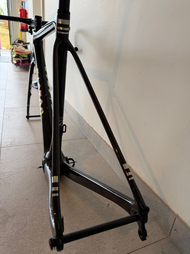 Used Factor O2 VAM - Frameset Premium 2024 Frameset 2024 Road & Gravel, Black — image 6 of 16