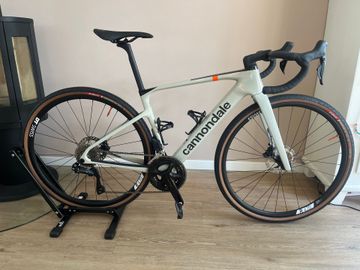 Cannondale Synapse Carbon 4 2026 2026 Road & Gravel d'occasion — image 3 sur 8