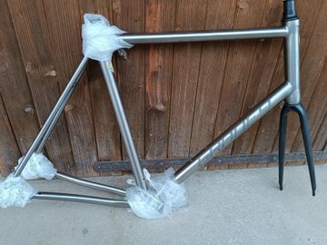 Używany Grade 9 Custom Frameset 2020 Road & Gravel — zdjęcie 1 z 6